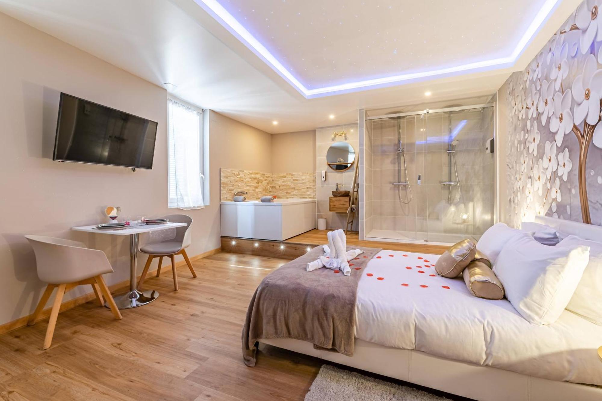 Studio Love Room Spa Baignoire Double La Ciotat Centre Port 外观 照片