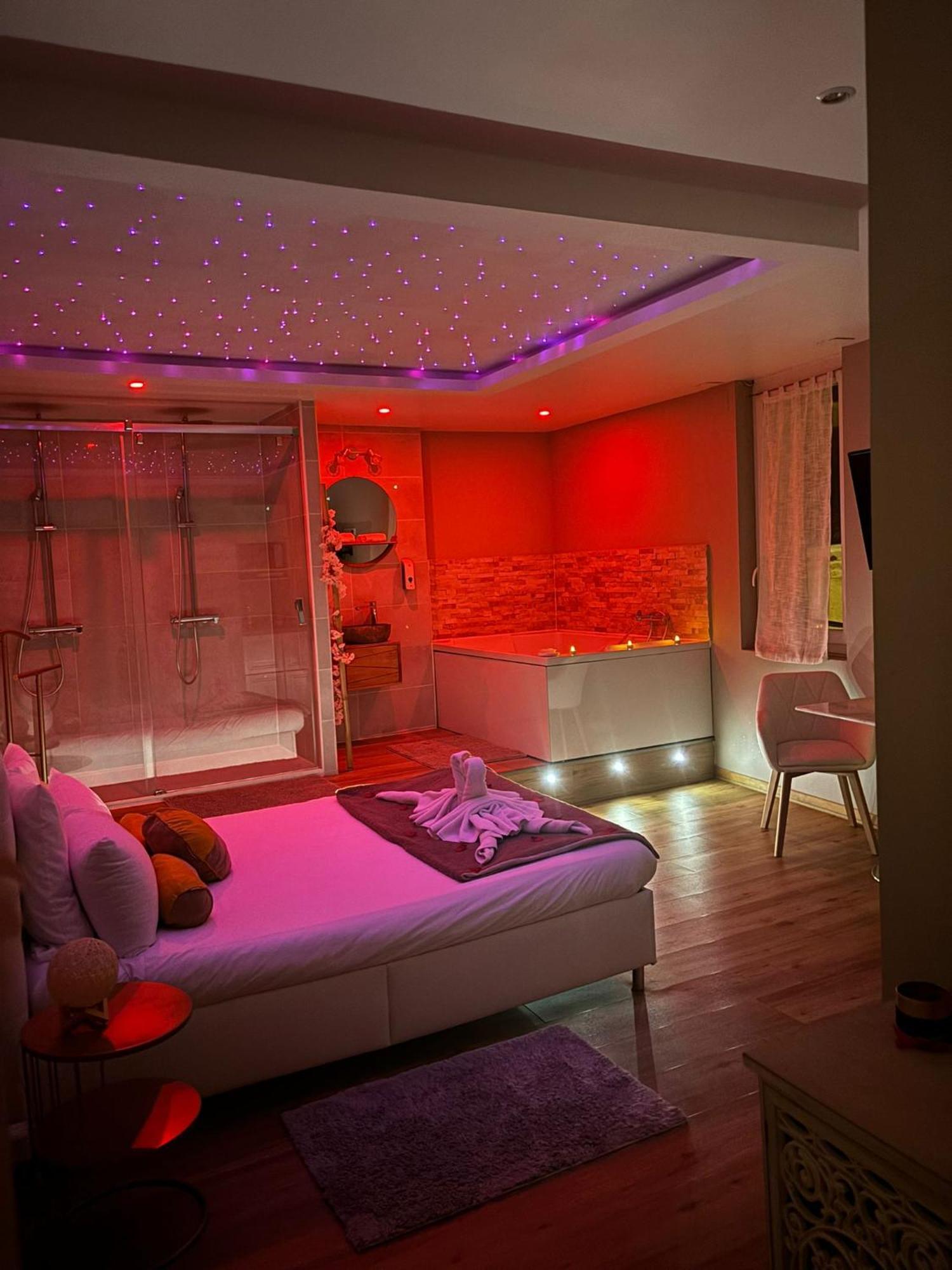 Studio Love Room Spa Baignoire Double La Ciotat Centre Port 外观 照片