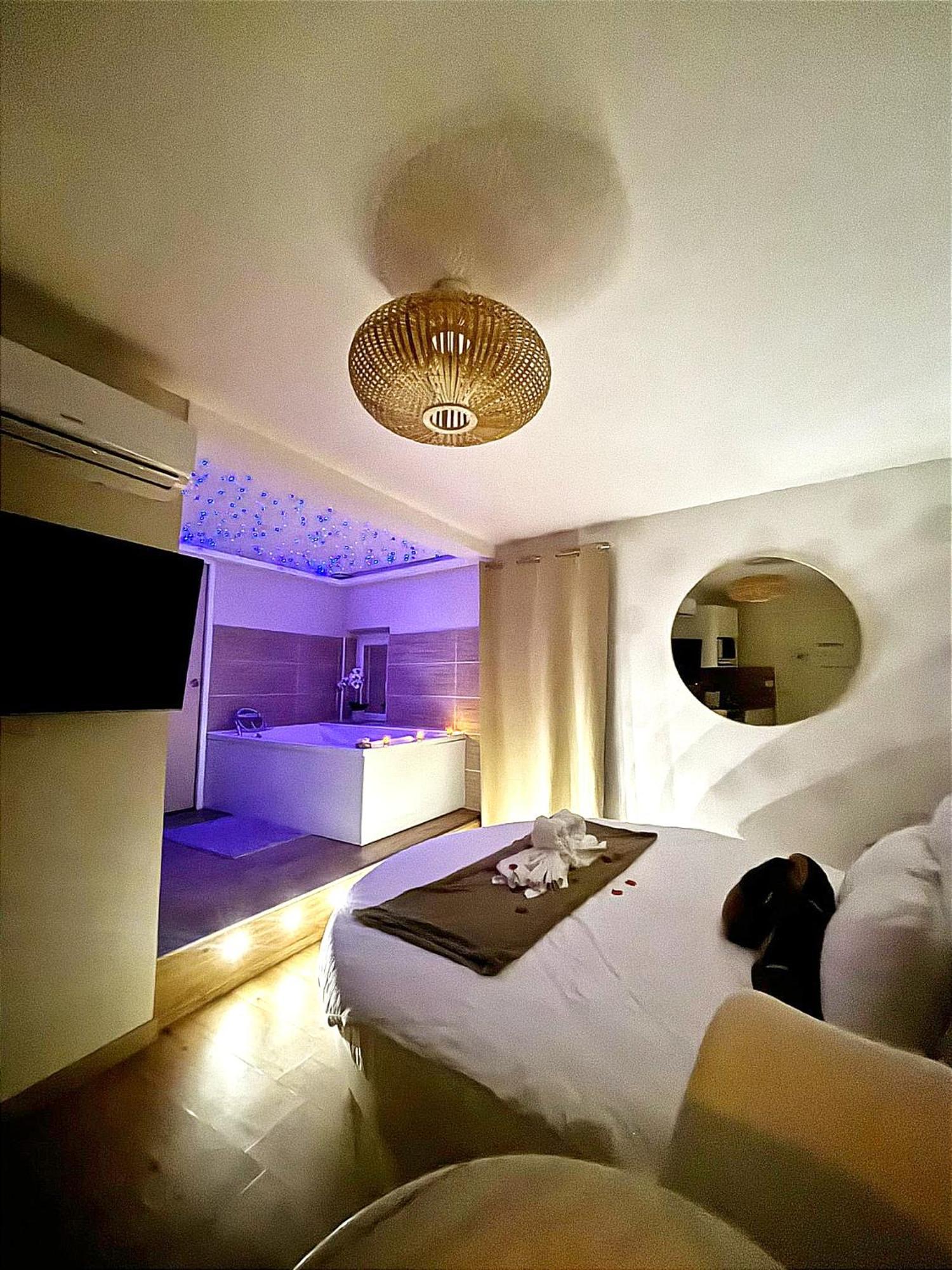 Studio Love Room Spa Baignoire Double La Ciotat Centre Port 客房 照片